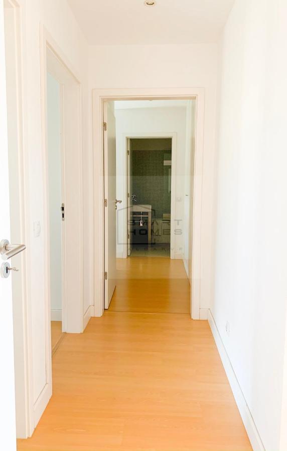 Bright & Spacious 2 Bed Flat 2 Bath W Garage In Lagos Marina Exterior photo