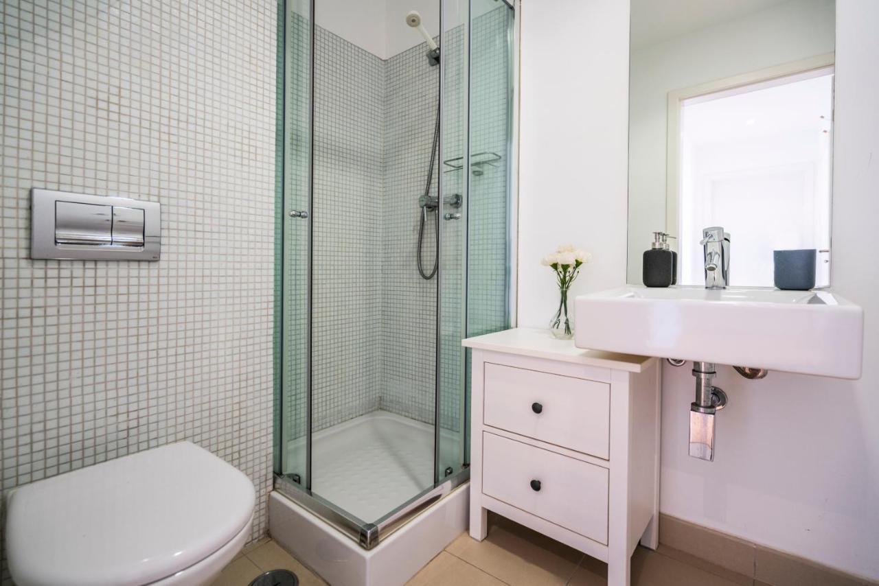 Bright & Spacious 2 Bed Flat 2 Bath W Garage In Lagos Marina Exterior photo